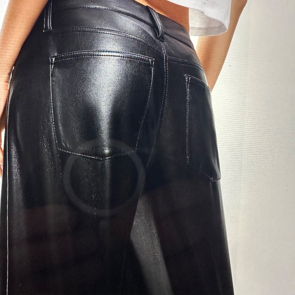 Alice + Olivia Trish Vegan Wide Leg Pant, NWT, size 4, black - Picture 2 of 6
